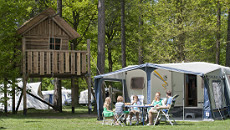 Ruime kampeerplaatsen, sommige met boomhut! Ruime kampeerplaatsen, sommige met boomhut!