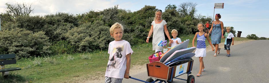 Door de duinen naar het strand