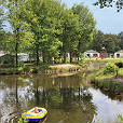 Vissen in het ven op RCN de Flaasbloem, Chaam, Noord-Brabant