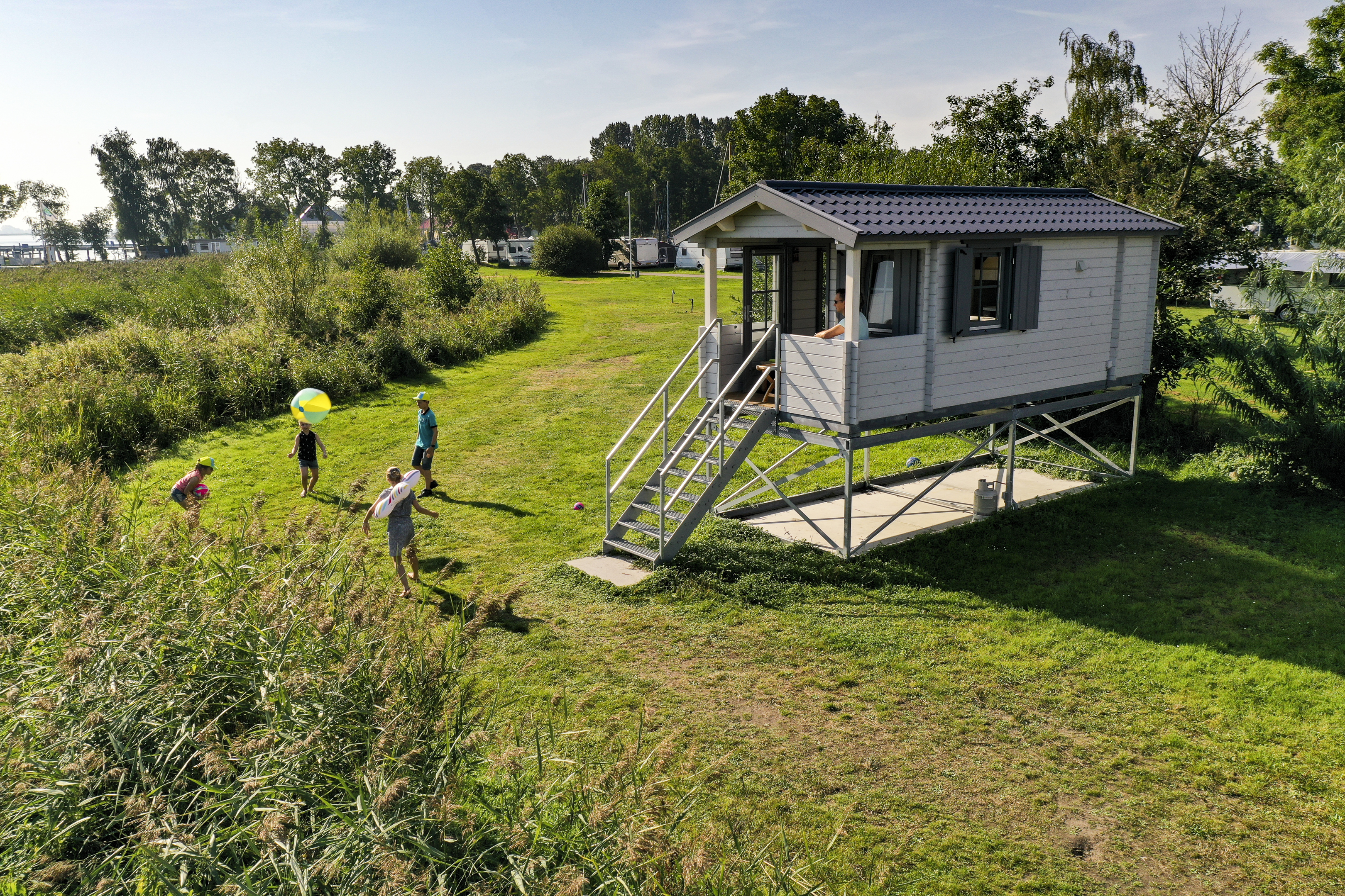 Kampeerchalet Sneekermeer